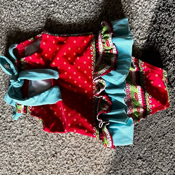 Swim suit 2T EUC - Picture 3 of 3